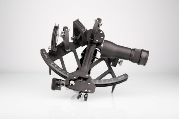 Sextant-CP-Sailing-4x40-444080-414080-0001-LRV1-FinalV1_3000px_2048x2048